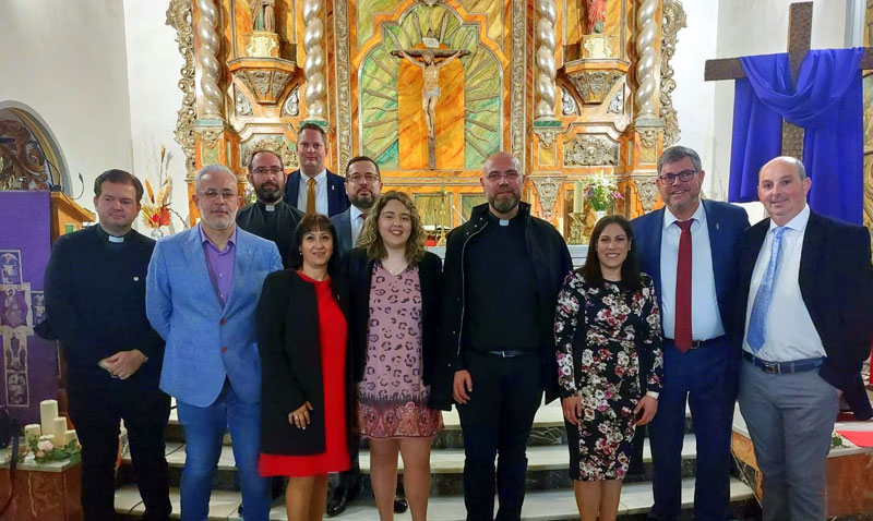 Claudia junto a integrantes de la JHP de Abarán