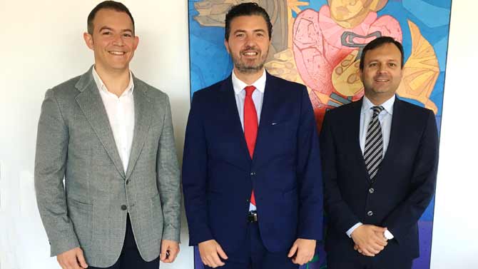 Sito junto a los representantes de la FREMM