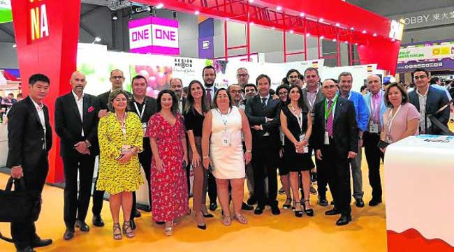 Delegación murciana en la feria Asia Fruit Logística celebrada en Hong Kong