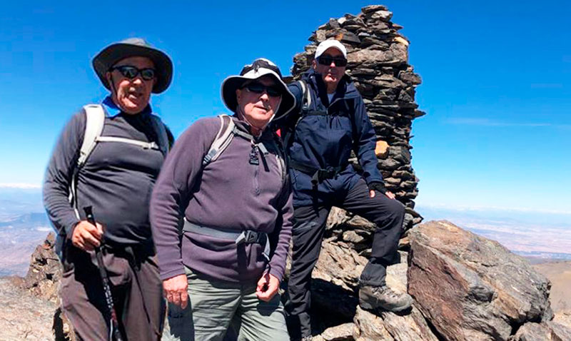 Galo, Perfecto y Sacris tras culminar la ascensión