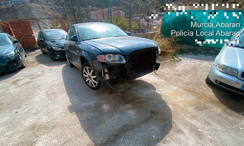 Algunos vehículos en las instalaciones