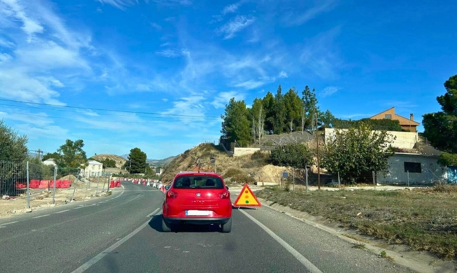 Tráfico lento y posibles retenciones por las obras de construcción de las nuevas rotondas