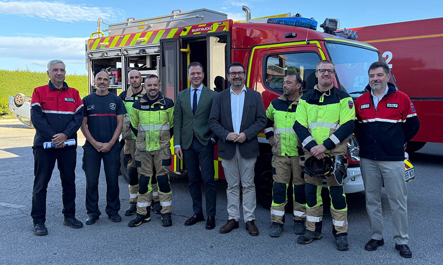 El Parque de Bomberos de Cieza estrena un nuevo camión para operar en calles estrechas