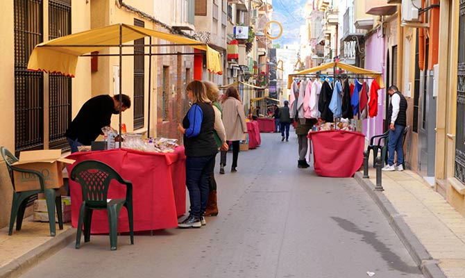 Puestos en la calle doctor Molina
