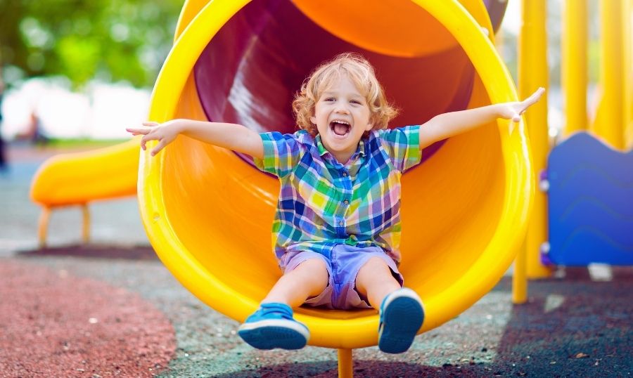 Abarán recibirá 90.023 euros para la mejora de los parques infantiles de las barriadas