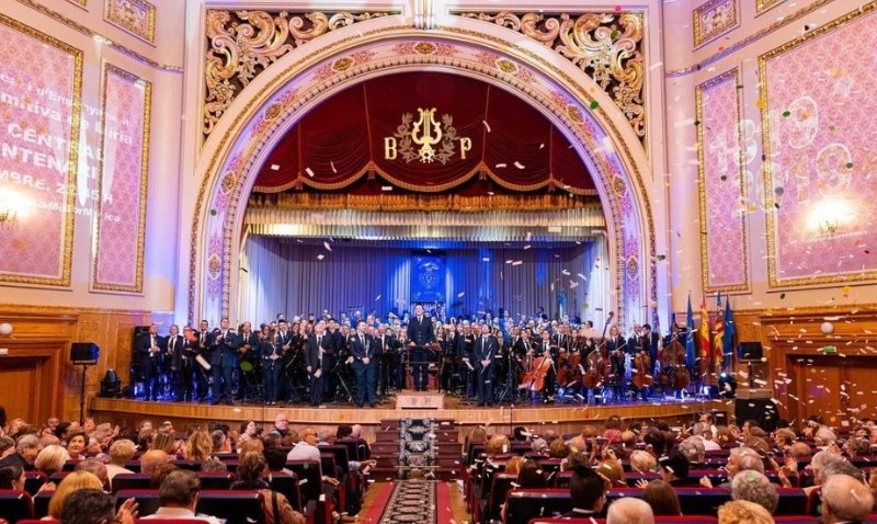 La Banda Primitiva de Llíria inaugura el Centenario del Teatro Cervantes este sábado