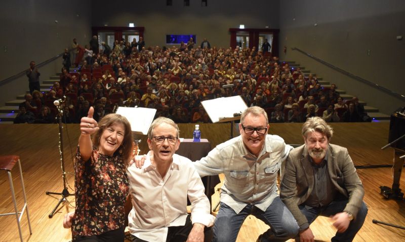 Narea & Puche cantan AUTE emociona en el Auditorio La Alberca