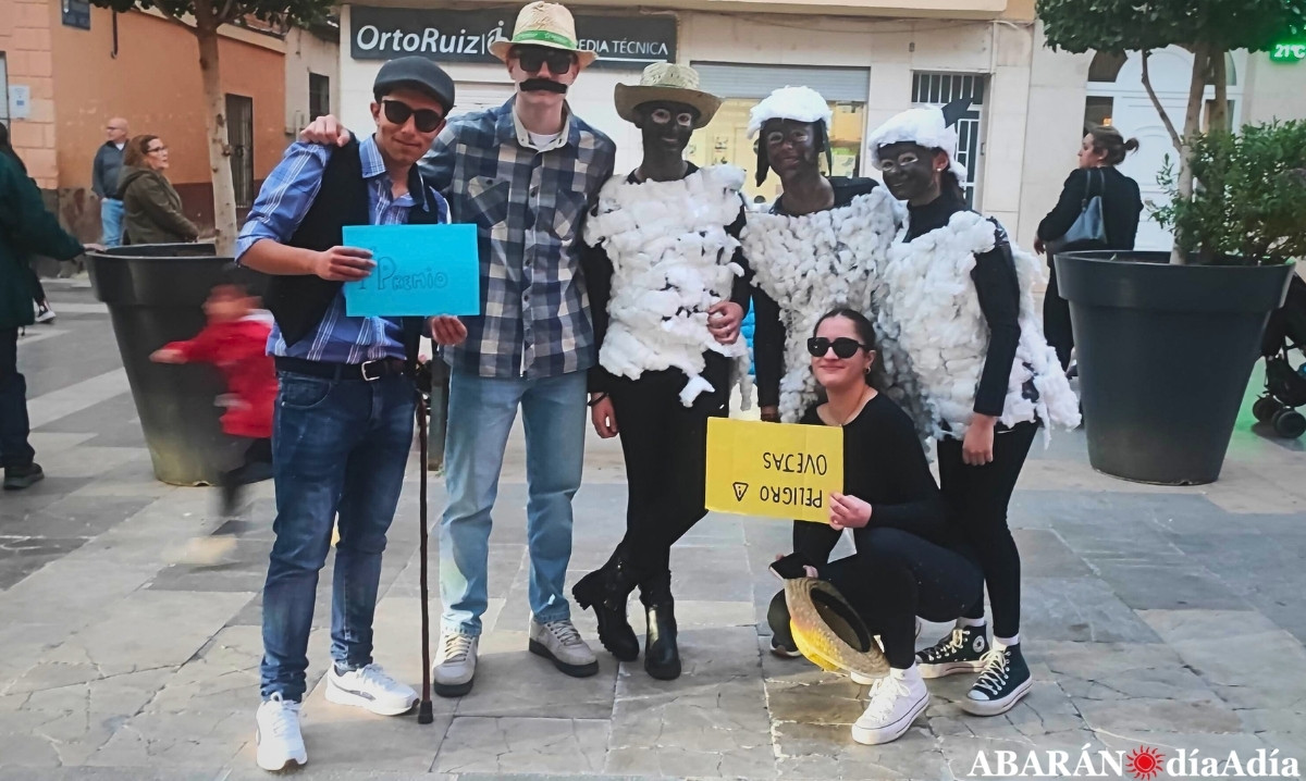'El corral' se alza con el primer premio del Concurso de Martes de Carnaval en Abarán