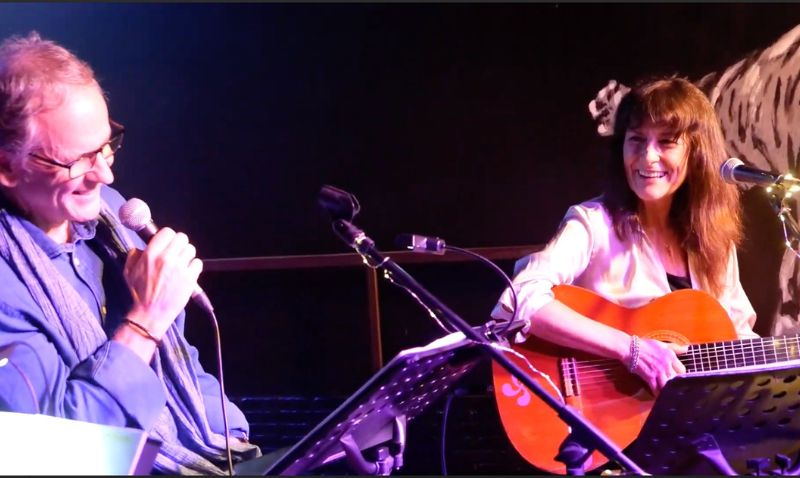 Narea & Puche cantan AUTE inauguran en la Sala Clamores de Madrid la gira 2026