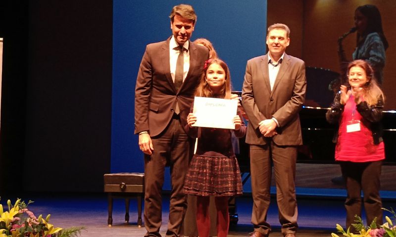 Mª Victoria Lozano logra una Mención de Honor en el certamen “Villa de Molina”