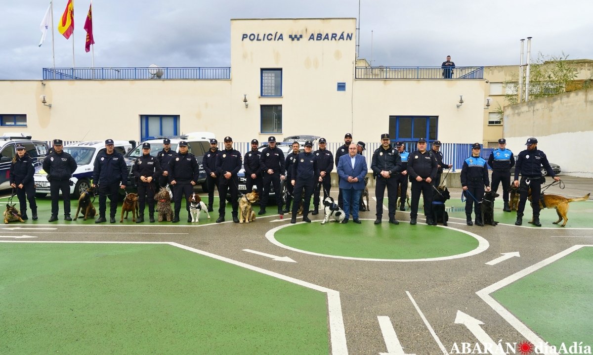 Abarán, capital regional de las unidades caninas: arrancan las jornadas de especialización con récord de participación