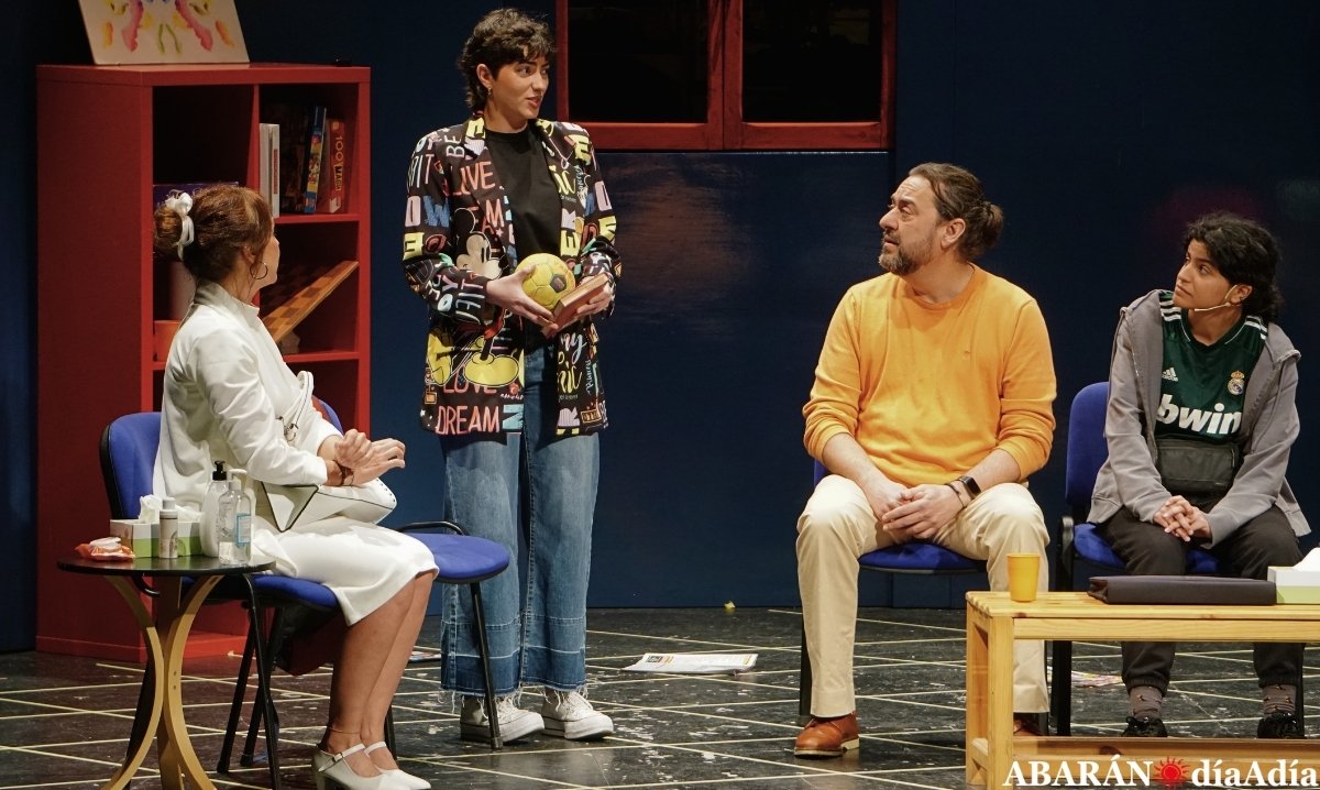 Éxito de risas y de público con el grupo abaranero Arte Teatro y la obra ‘Toc toc’