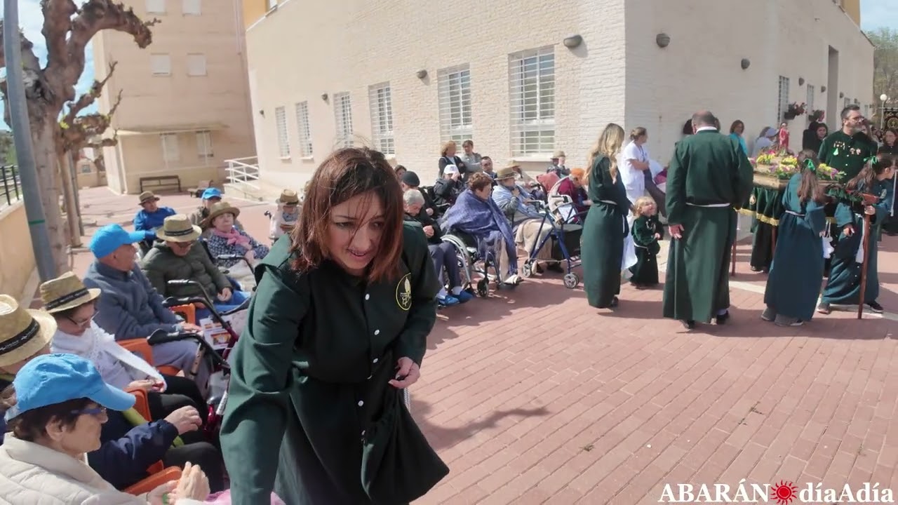 Visita nazarena a la Residencia de Personas Mayores 'Nicolás Gómez Tornero' de Abarán