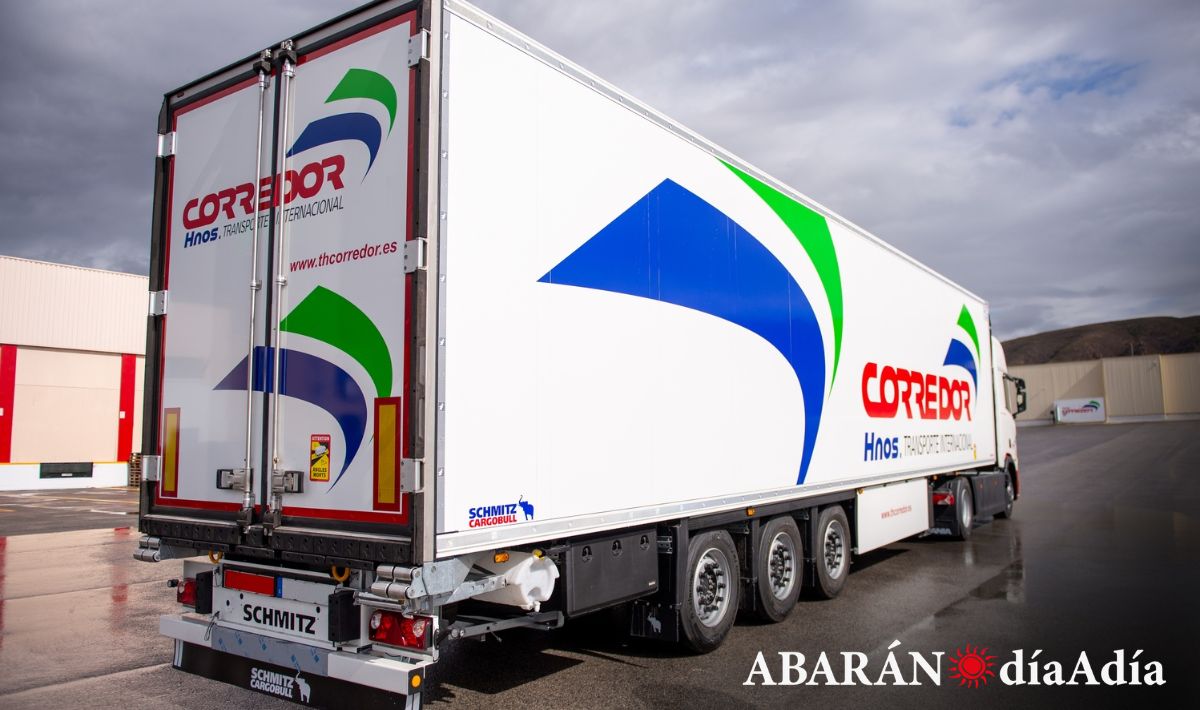 Una empresa de transporte internacional con sede en Cieza busca operador/a de tráfico