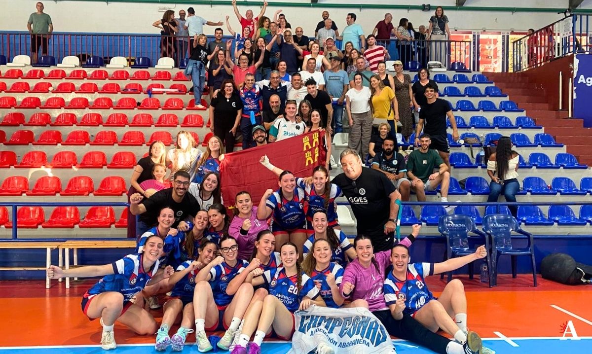 Debut soñado con una gran victoria frente al equipo campeón de Andalucía: 26-33