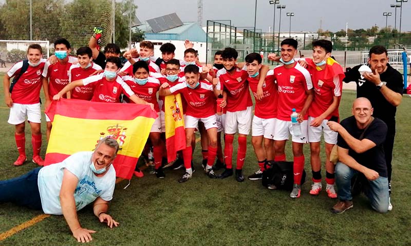 Celebración tras la victoria en Molina