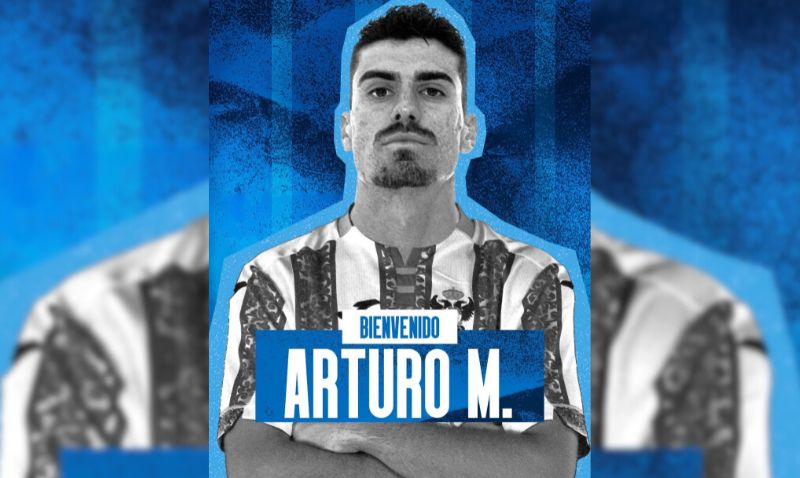 El futbolista abaranero Artura Molina ficha por el CF Talavera de la Reina de 1ª RFEF