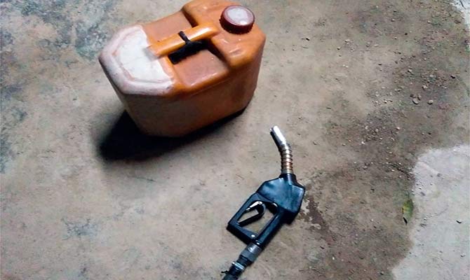 Robaron 70 litros de gas&oacute;leo B