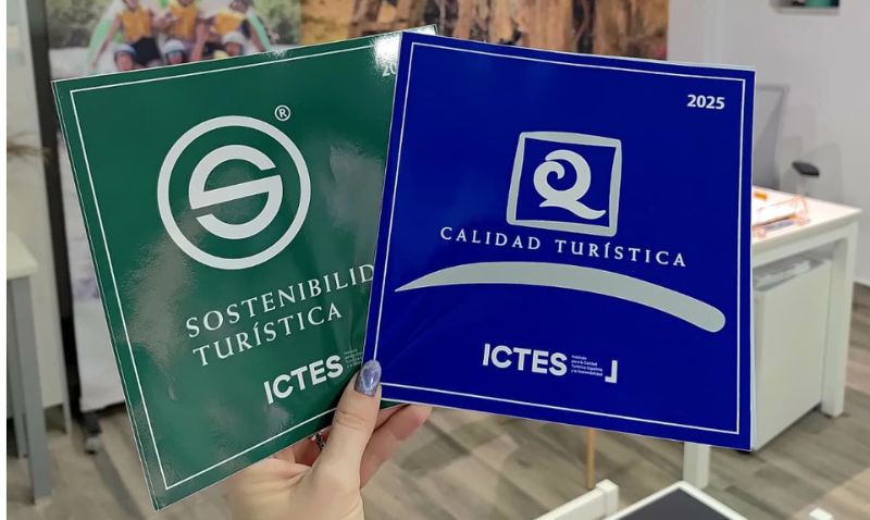 La Oficina de Turismo de Abarán recibe los sellos nacionales de Sostenibilidad y Calidad