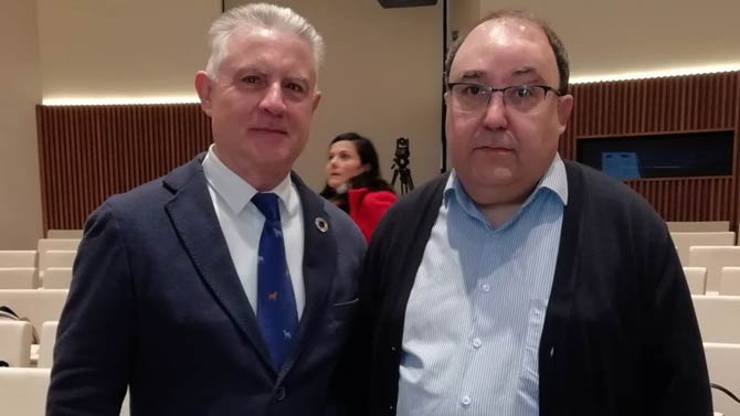 Adr&iacute;an Carrillo junto a Jos&eacute; Antonio Pe&ntilde;alver, diputado regional del PSRM-PSOE