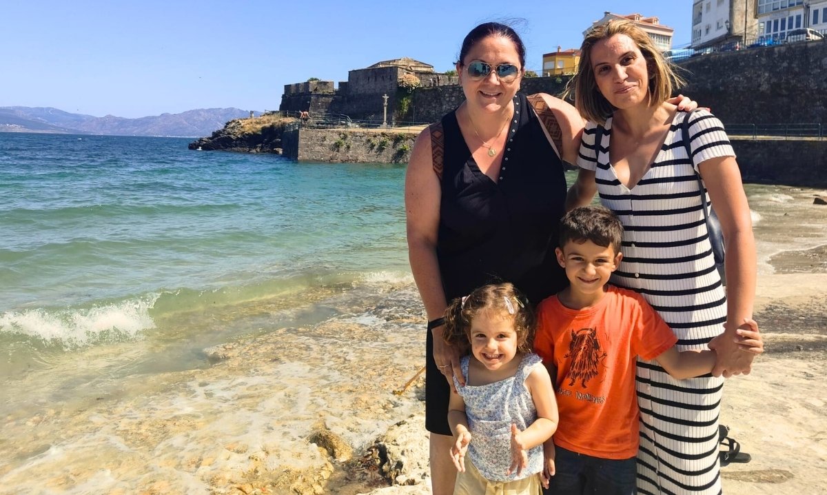 Dos familias de Abarán se encuentran por casualidad en el Fin de la Tierra (Finisterre)