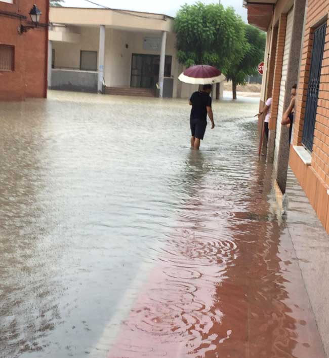 Imagen de la zona inundada en 'Las casas baratas'