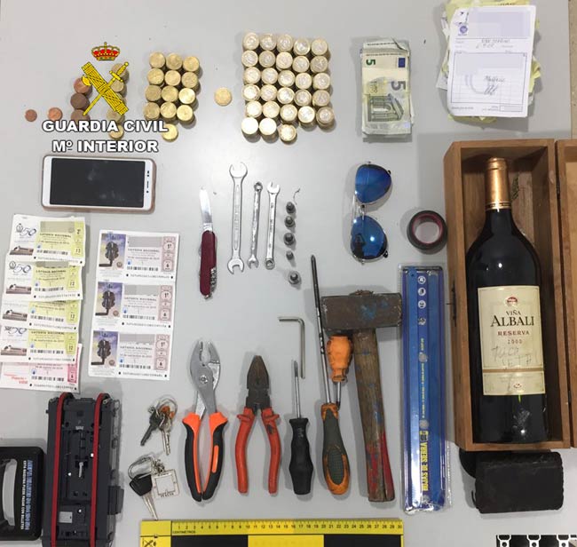 Material incautado en la actuación policial