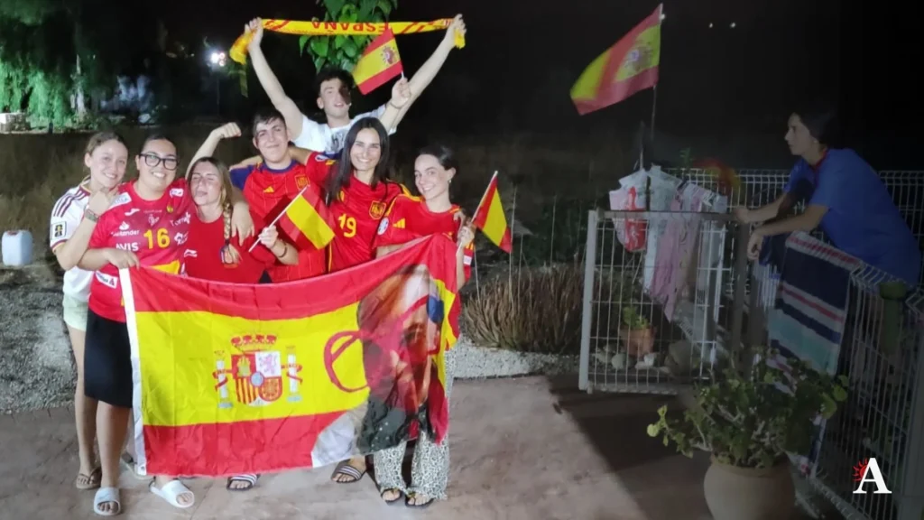 Ambientazo en la Plaza de Toros de Abaran 3