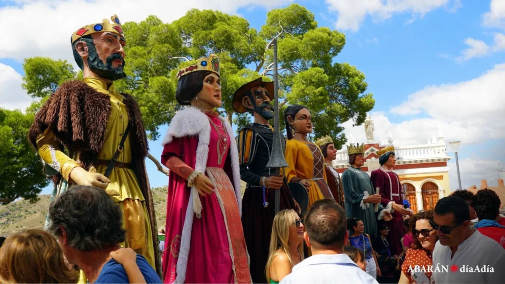 Desfile de Gigantes y Cabezudos Abaran 2026 6