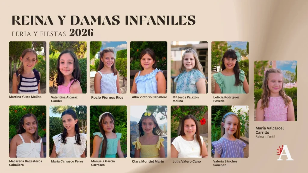 Reina y damas infantiles abaran